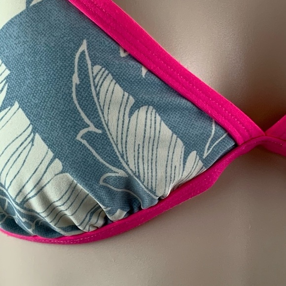 Billabong blue white & pink bikini top NWT - Picture 3 of 8